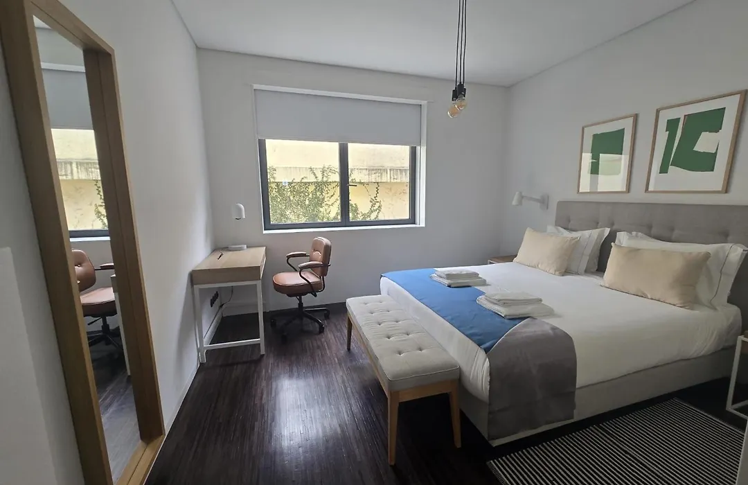 Mbird Riverside 2Bd Flat With Garage-1